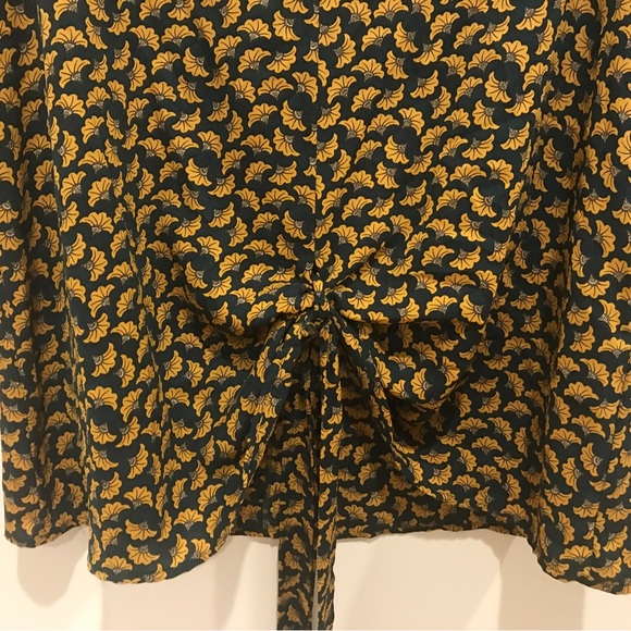 Suzanne Betro Bell Sleeve, Tie Front Top (1X) - Picture 3 of 10